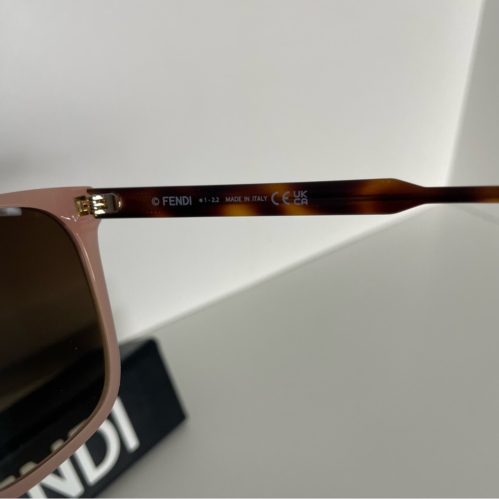 Fendi Sunglasses - Picture 4 of 8